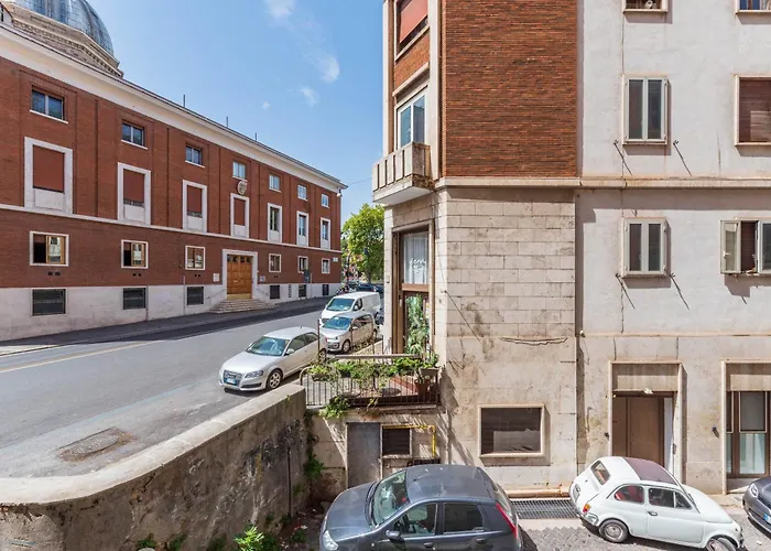 Elegance Near Navona-for 5 Guests Rom